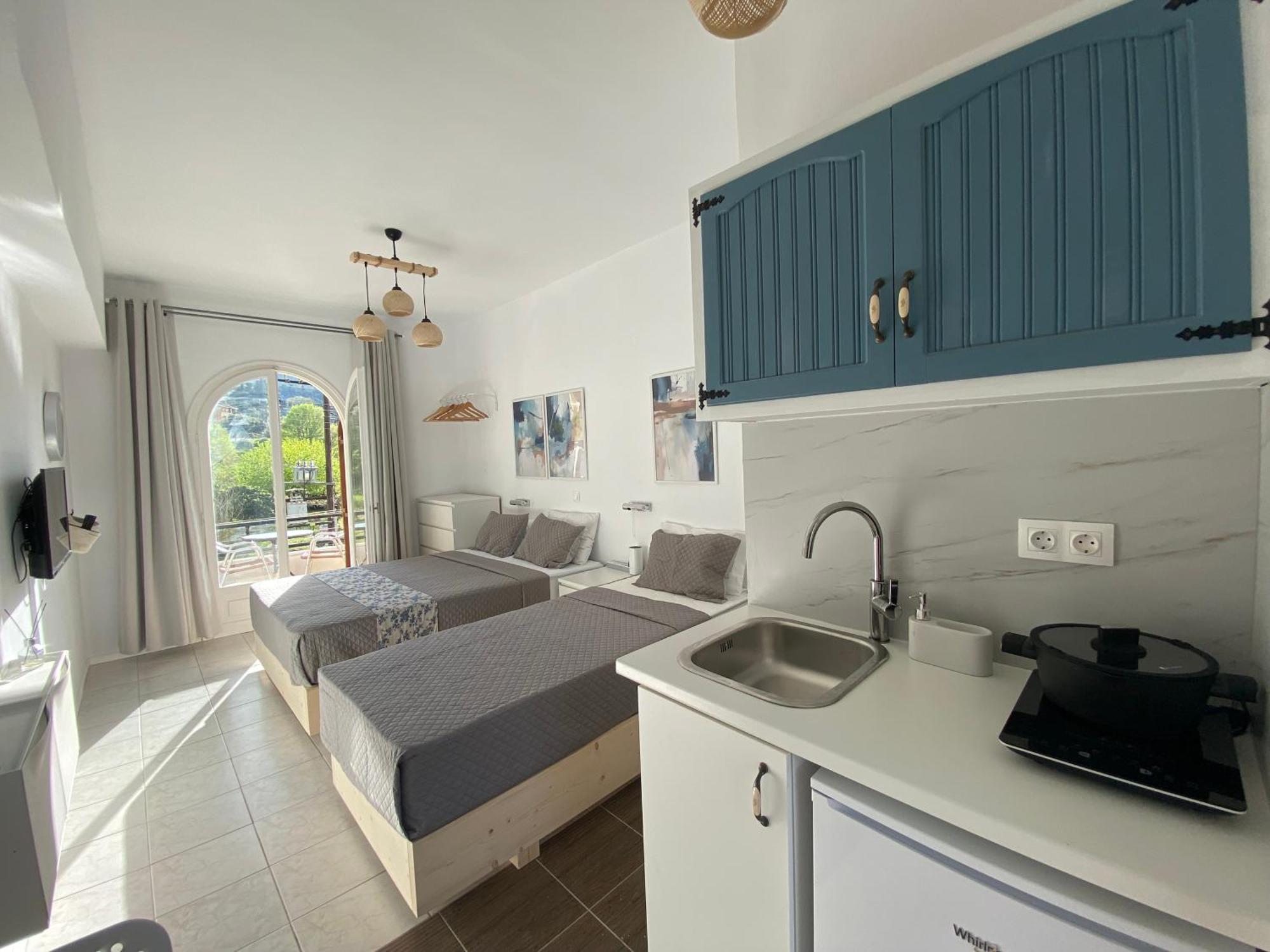 Navy Apartment With Mountain View &Private Parking Vatos Экстерьер фото